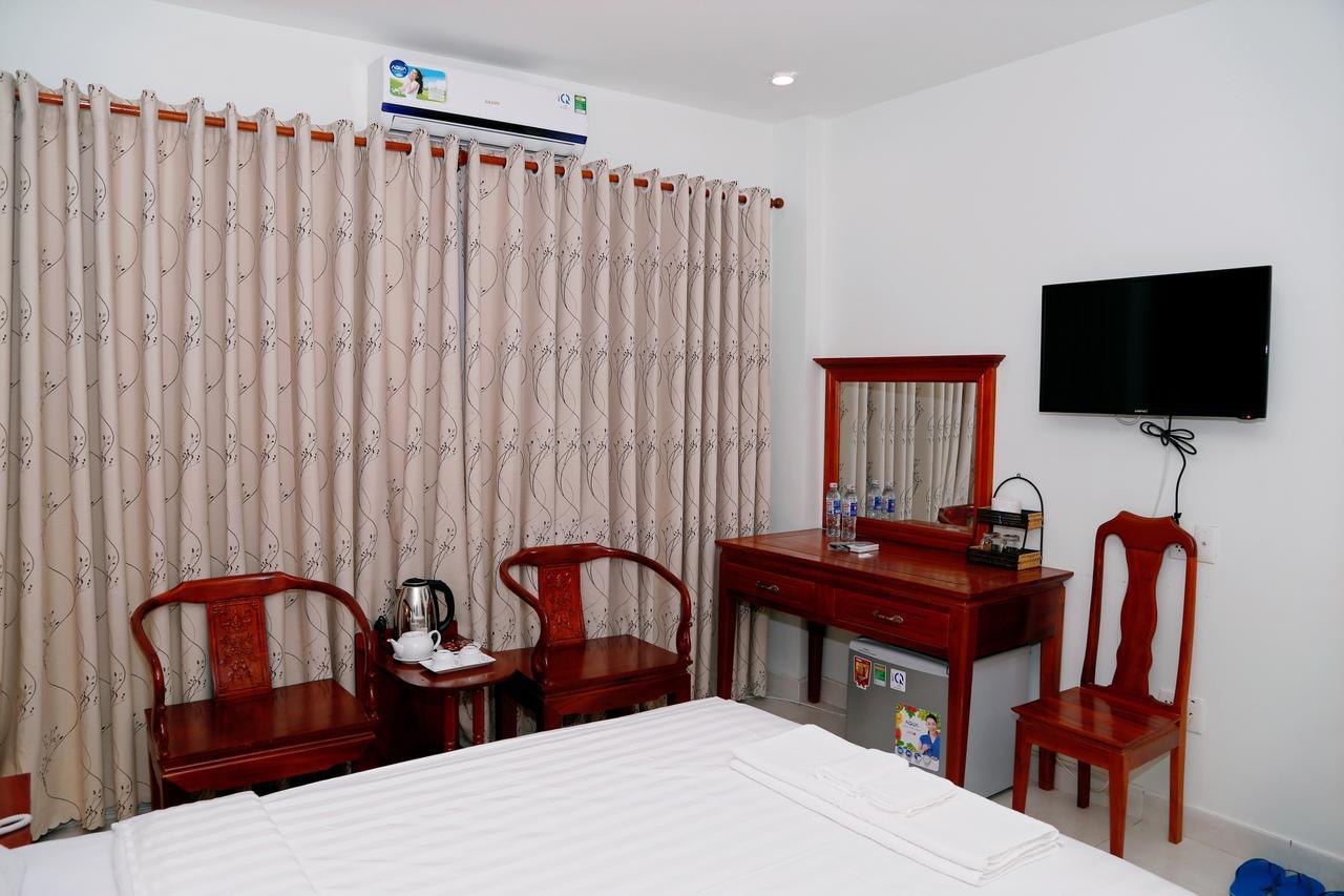 Kien Hotel 2 Хошимин Екстериор снимка