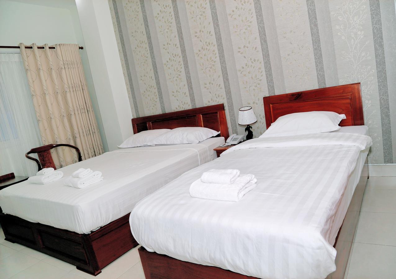 Kien Hotel 2 Хошимин Екстериор снимка