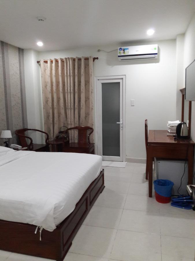 Kien Hotel 2 Хошимин Екстериор снимка