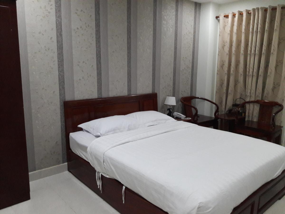 Kien Hotel 2 Хошимин Екстериор снимка